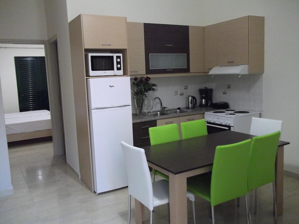 Kritamos Beach Apartments Frangocastelo Phòng bức ảnh