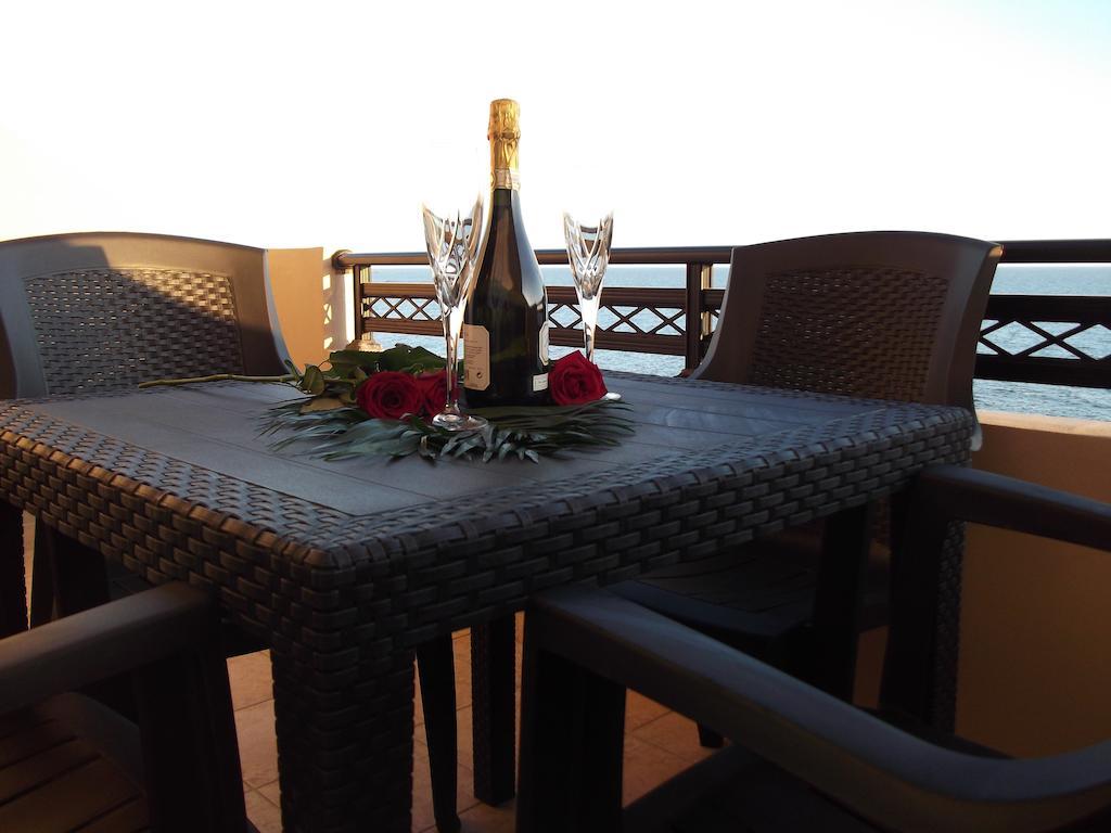 Kritamos Beach Apartments Frangocastelo Ngoại thất bức ảnh